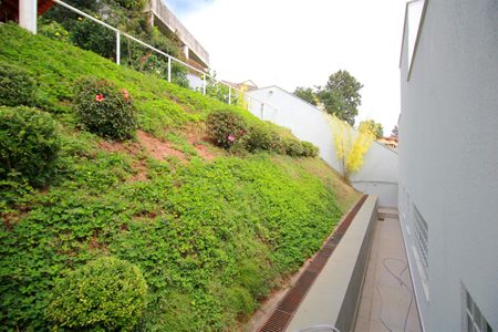 Casa à venda com 221m², 2 quartos e 4 vagasJardim