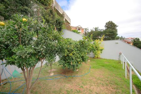 Casa à venda com 221m², 2 quartos e 4 vagasQuintal