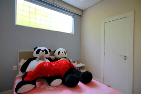 Casa à venda com 221m², 2 quartos e 4 vagasSuite 2