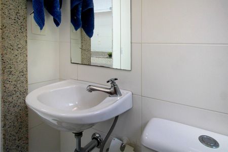 Casa à venda com 221m², 2 quartos e 4 vagasBanheiro de serviço