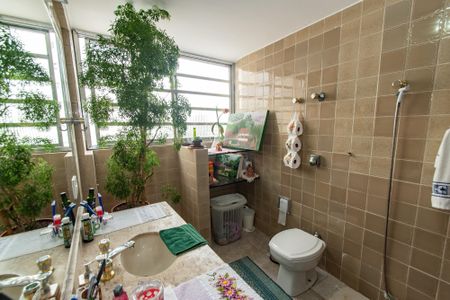Apartamento à venda com 162m², 3 quartos e 1 vagaBanheiro da suíte