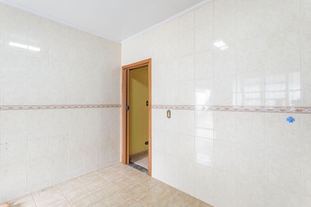 Casa à venda com 400m², 2 quartos e 2 vagas Casa à venda com 400m², 2 quartos e 2 vagasCozinha