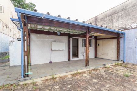 Casa à venda com 400m², 2 quartos e 2 vagas Casa à venda com 400m², 2 quartos e 2 vagasÁrea de Serviço