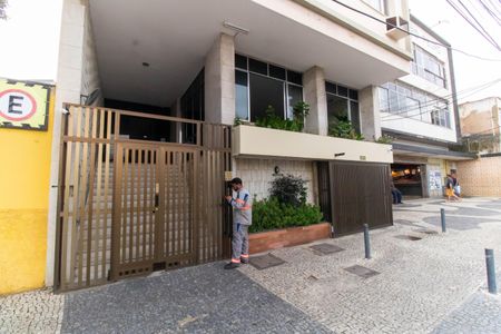 Apartamento à venda com 52m², 1 quarto e sem vaga Apartamento à venda com 52m², 1 quarto e sem vagaFachada
