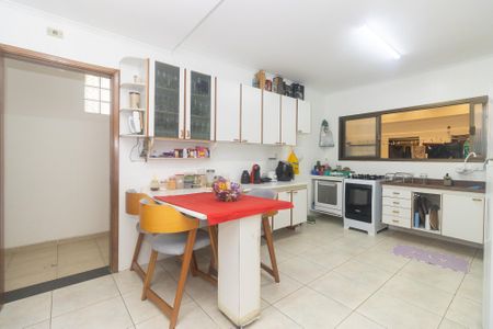 Casa à venda com 260m², 3 quartos e 7 vagasCozinha