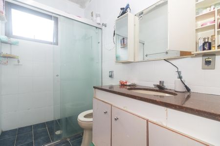 Casa à venda com 260m², 3 quartos e 7 vagasBanheiro 2