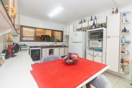 Casa à venda com 260m², 3 quartos e 7 vagasCozinha