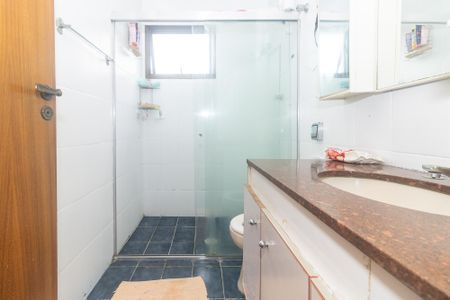 Casa à venda com 260m², 3 quartos e 7 vagasBanheiro 2