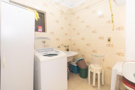 Casa à venda com 260m², 3 quartos e 7 vagasÁrea de Serviço