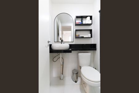 Apartamento à venda com 33m², 2 quartos e sem vagaBanheiro 