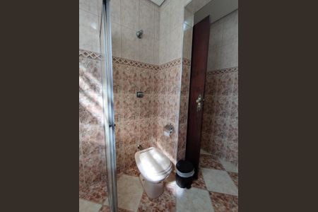 Casa à venda com 177m², 3 quartos e 2 vagasBanheiro - torneira