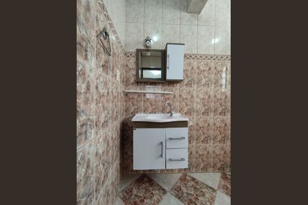 Casa à venda com 177m², 3 quartos e 2 vagasBanheiro - torneira