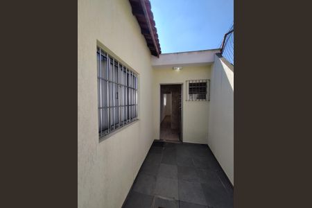 Casa à venda com 177m², 3 quartos e 2 vagasEntrada Lateral