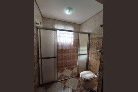 Casa à venda com 177m², 3 quartos e 2 vagasBanheiro - torneira