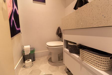 Apartamento à venda com 102m², 3 quartos e 2 vagasBanheiro do Corredor