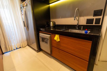 Apartamento à venda com 102m², 3 quartos e 2 vagasCozinha