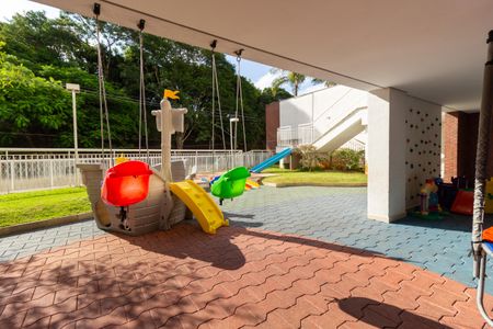 Apartamento à venda com 102m², 3 quartos e 2 vagasÁrea comum - Playground