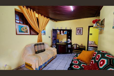 Casa à venda com 40m², 4 quartos e 1 vagaSala