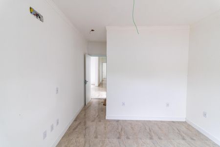 Casa de condomínio à venda com 105m², 3 quartos e 2 vagasSuíte