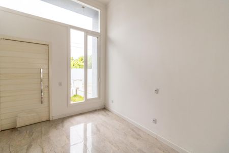 Casa de condomínio à venda com 105m², 3 quartos e 2 vagasSala