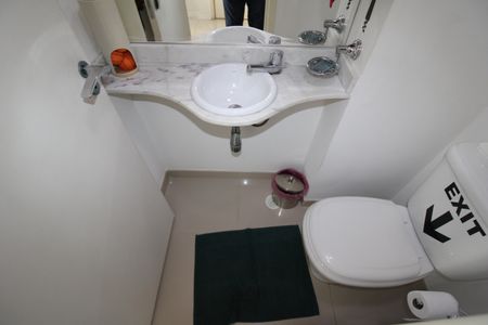 Apartamento para alugar com 97m², 3 quartos e 2 vagasBanheiro de Serviço