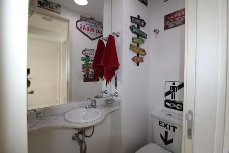 Apartamento para alugar com 97m², 3 quartos e 2 vagasBanheiro de Serviço