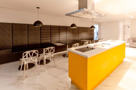 Studio para alugar com 30m², 1 quarto e 1 vaga Studio para alugar com 30m², 1 quarto e 1 vagaÁrea comum - Salão de festas