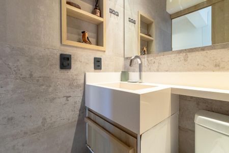 Studio para alugar com 30m², 1 quarto e 1 vaga Studio para alugar com 30m², 1 quarto e 1 vagaBanheiro