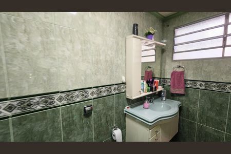 Casa à venda com 121m², 3 quartos e 4 vagas Casa à venda com 121m², 3 quartos e 4 vagasBanheiro da Suíte