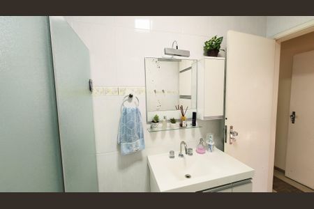 Casa à venda com 121m², 3 quartos e 4 vagas Casa à venda com 121m², 3 quartos e 4 vagasBanheiro