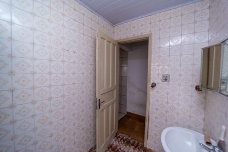 Casa à venda com 100m², 2 quartos e 2 vagas Casa à venda com 100m², 2 quartos e 2 vagasBanheiro