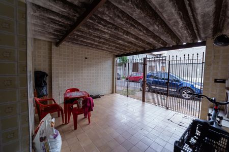 Casa à venda com 100m², 2 quartos e 2 vagas Casa à venda com 100m², 2 quartos e 2 vagasGaragem