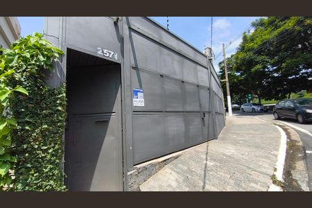 Studio para alugar com 18m², 1 quarto e sem vagaFachada + Plaquinha