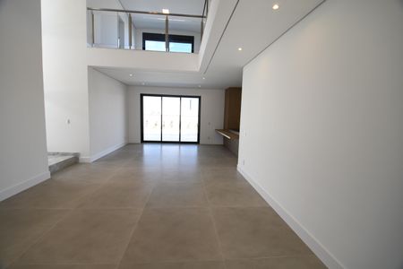 Casa de condomínio à venda com 360m², 3 quartos e 4 vagasSala