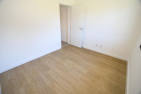 Casa de condomínio à venda com 360m², 3 quartos e 4 vagasEscritório