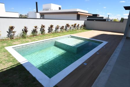 Casa de condomínio à venda com 360m², 3 quartos e 4 vagasPiscina