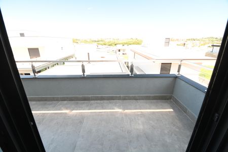 Casa de condomínio à venda com 360m², 3 quartos e 4 vagasSuíte 3 - Sacada