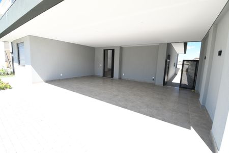 Casa de condomínio à venda com 360m², 3 quartos e 4 vagasGaragem