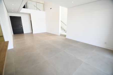 Casa de condomínio à venda com 360m², 3 quartos e 4 vagasSala