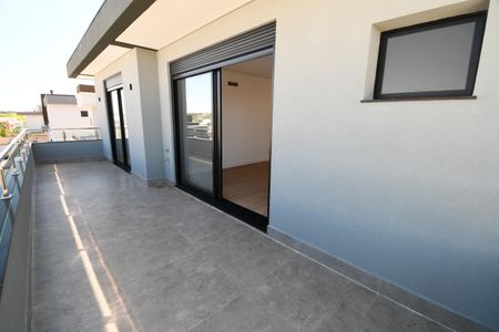 Casa de condomínio à venda com 360m², 3 quartos e 4 vagasSala 2 - Sacada