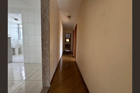 Apartamento à venda com 80m², 3 quartos e 1 vagaCorredor
