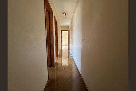 Apartamento à venda com 80m², 3 quartos e 1 vagaCorredor