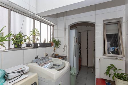 Apartamento à venda com 83m², 3 quartos e 1 vagaÁrea de Serviço