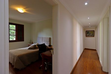 Apartamento à venda com 190m², 4 quartos e 2 vagasCorredor