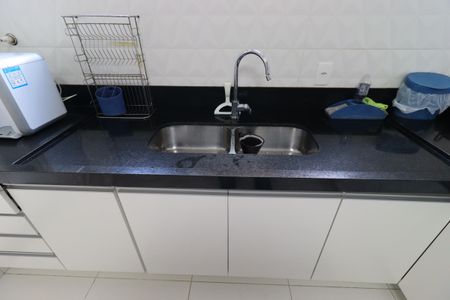 Apartamento à venda com 190m², 4 quartos e 2 vagasCozinha - Pia