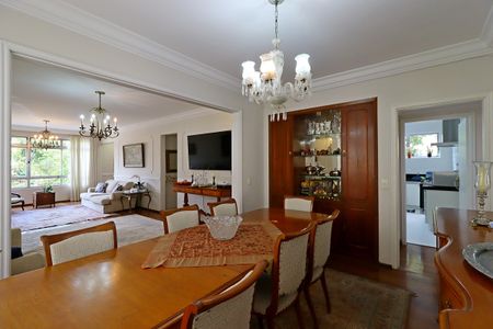 Apartamento à venda com 190m², 4 quartos e 2 vagasSala de Jantar