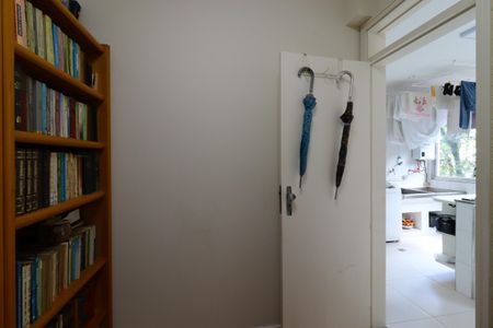 Apartamento à venda com 190m², 4 quartos e 2 vagasQuarto de Serviço