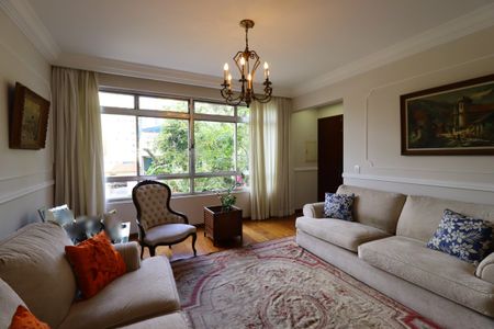 Apartamento à venda com 190m², 4 quartos e 2 vagasSala