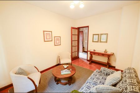 Casa à venda com 1884m², 8 quartos e 5 vagasQuarto 1