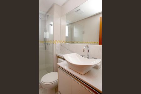 Apartamento à venda com 75m², 2 quartos e 2 vagasBanheiro 